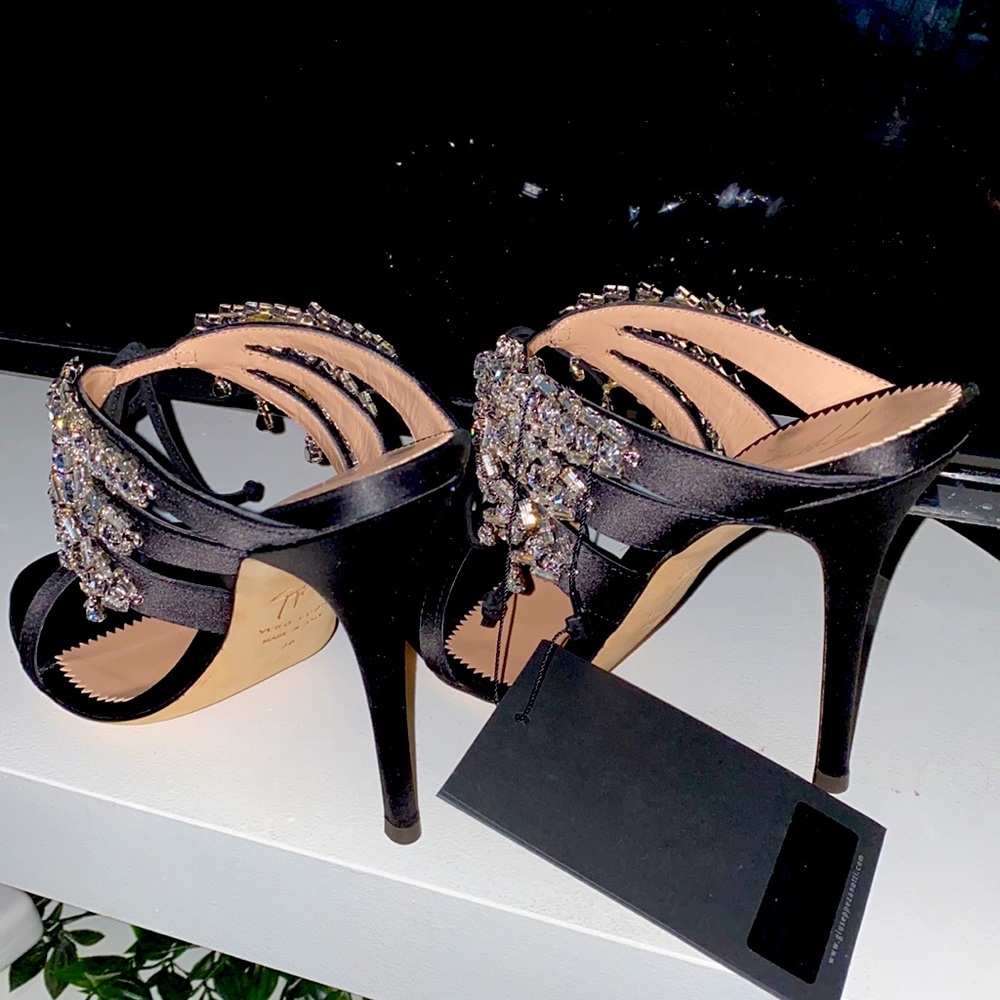 BNIB stunning satin and crystal mules by Giuseppe Zanotti. Never worn! - Picture 4 of 9